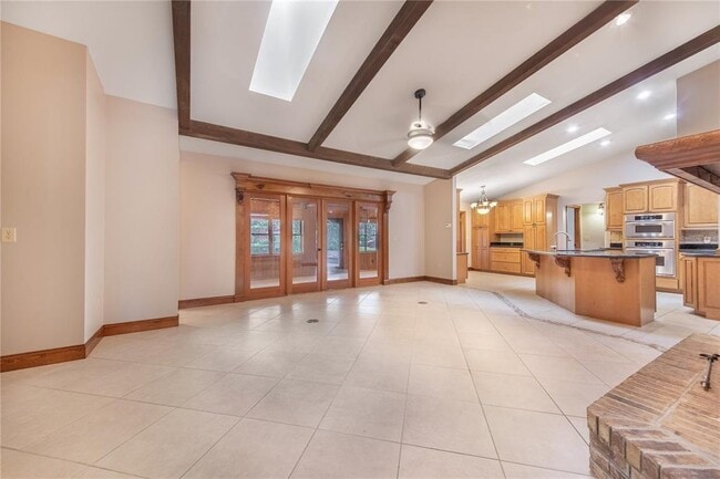 Building Photo - 7740 Lake Hatchineha Rd
