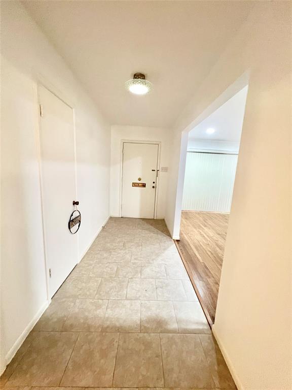 Building Photo - 5546 Beechnut St