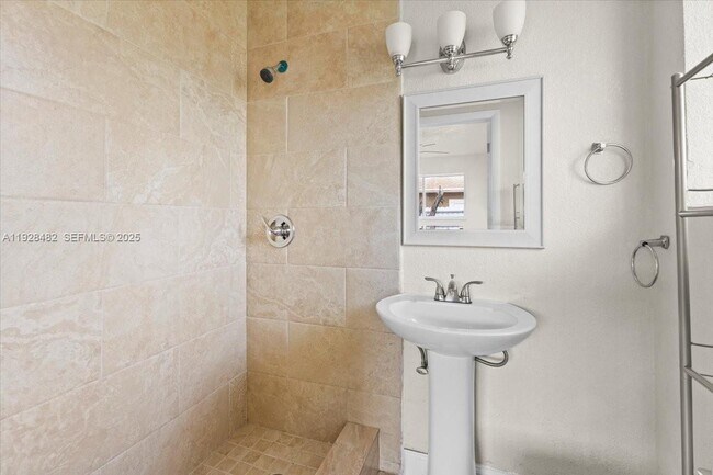 Building Photo - 140 NW 198th St