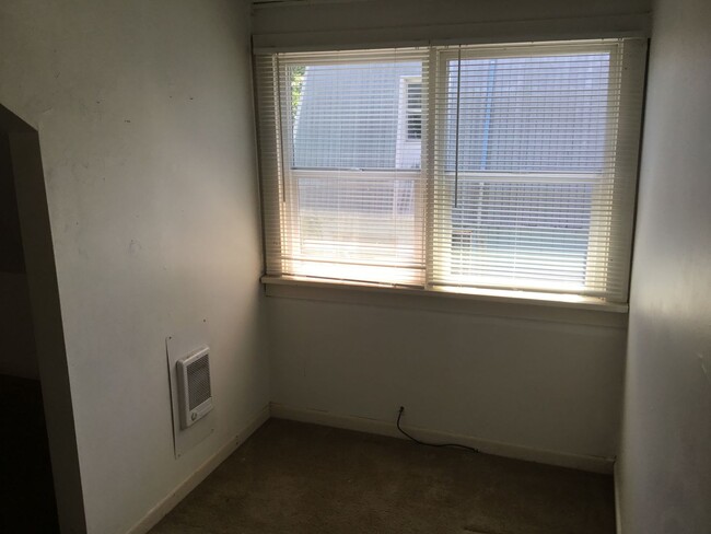 Building Photo - 9336 N Pier Park Pl
