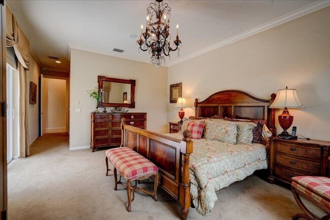 Building Photo - 10891 Northgreen Dr