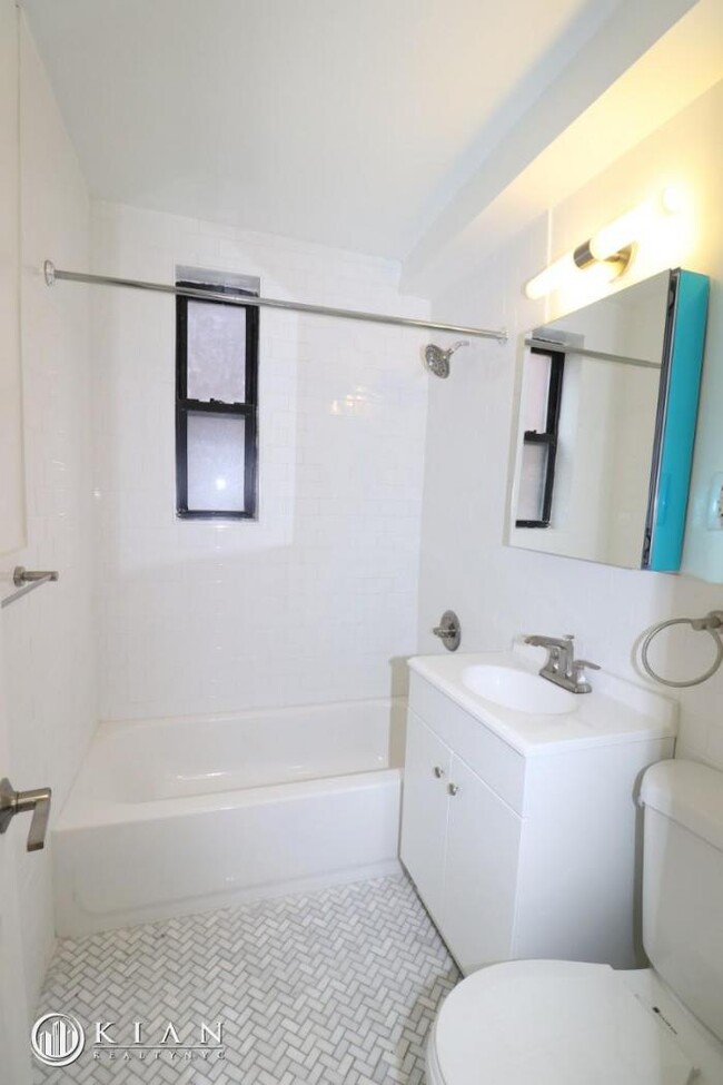 Building Photo - 1 bedroom in Flushing NY 11355