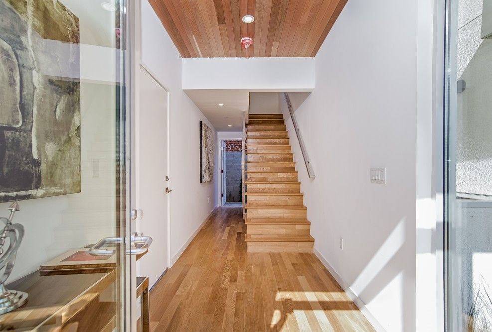 Building Photo - 5935 W Parkcrest Pl