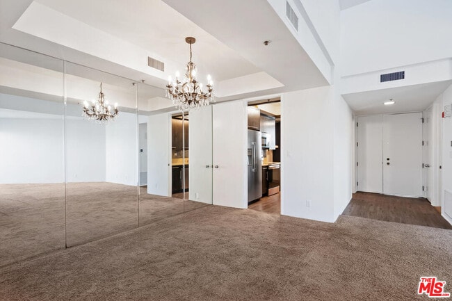 Building Photo - 2102 Century Park Ln