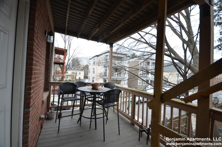 Building Photo - 60 Florida St