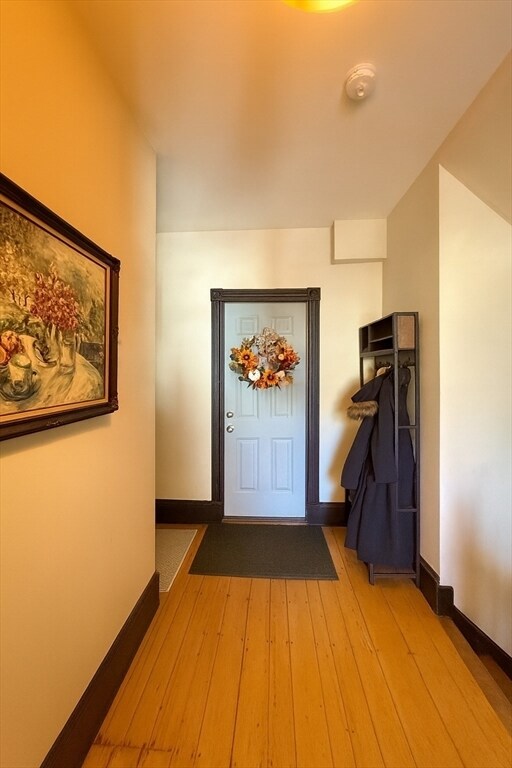 Building Photo - 456 Medford St