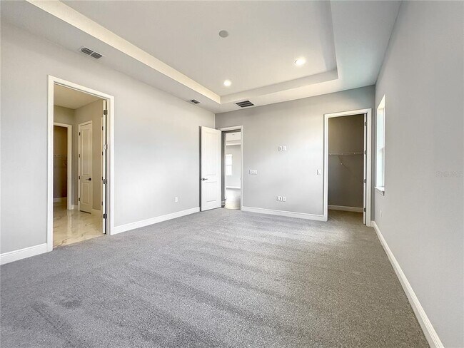 Building Photo - 13181 McMillan Dr