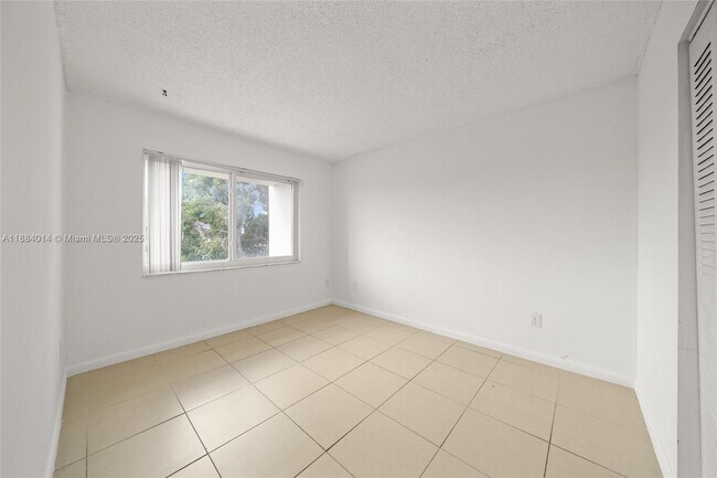 Building Photo - 7920 Camino Real