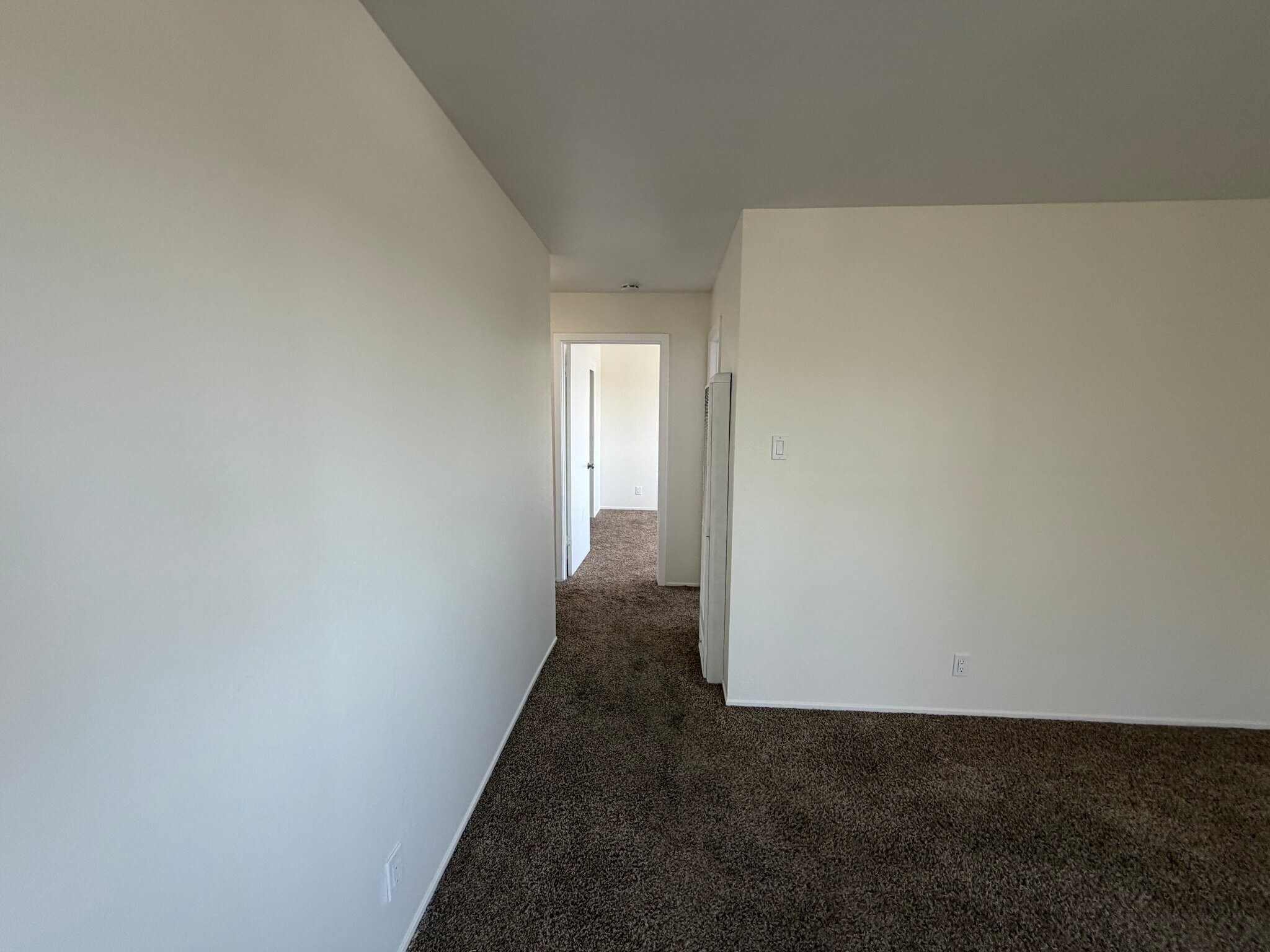 Building Photo - 490 Talbert St