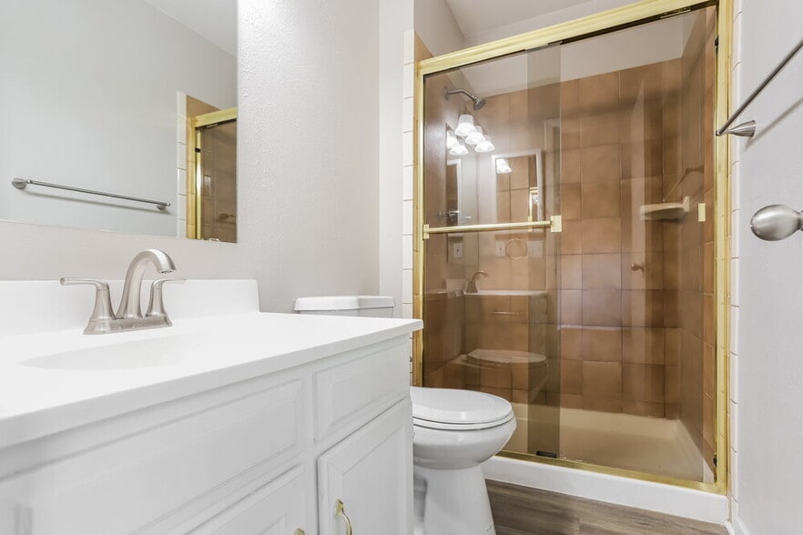 Building Photo - 17497 E Grand Dr