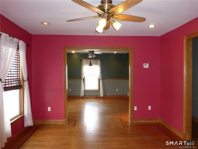 Building Photo - 28 Frederick St