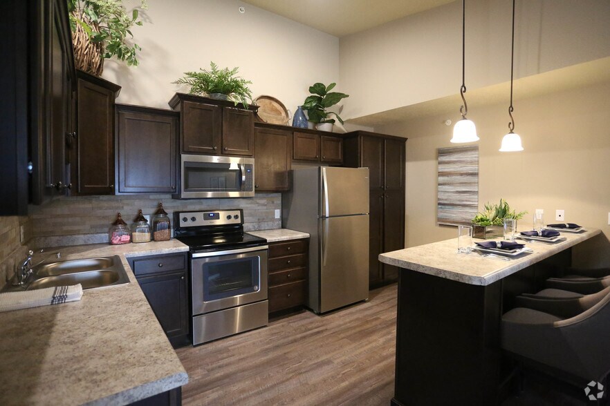 The Lodges at Rolla 1853 White Columns Dr Rolla MO 65401 Apartment