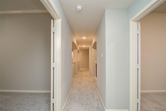 Building Photo - 6411 Hope Wood Mills Dr
