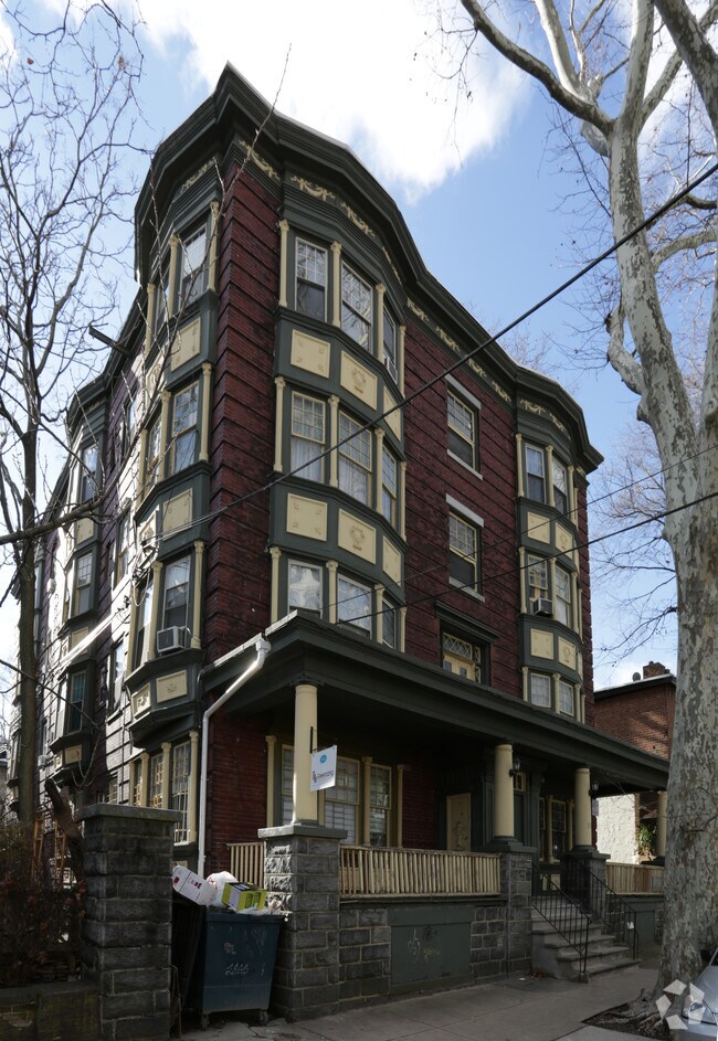 Building Photo - 3312 Hamilton Street