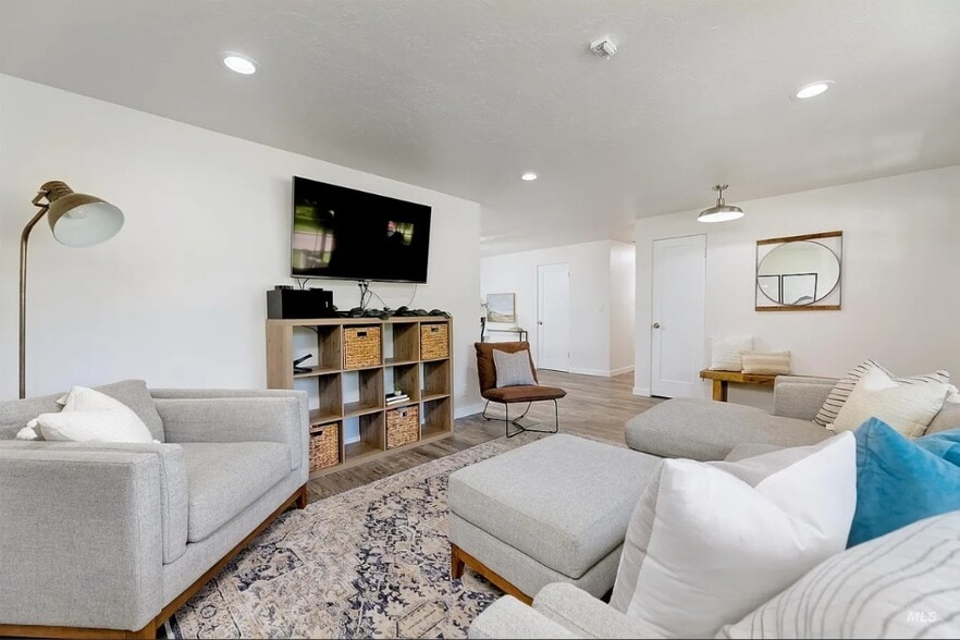 Building Photo - 1219 NW 7th St