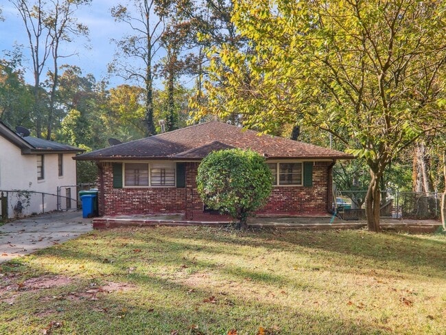 Building Photo - 3 Bedroom Duplex in Decatur
