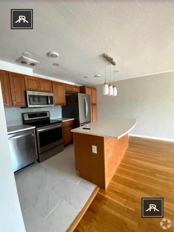 Building Photo - 2 bedroom in Brookline MA 02446