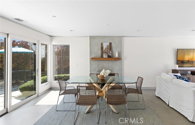 Building Photo - 30872 Marilyn Dr