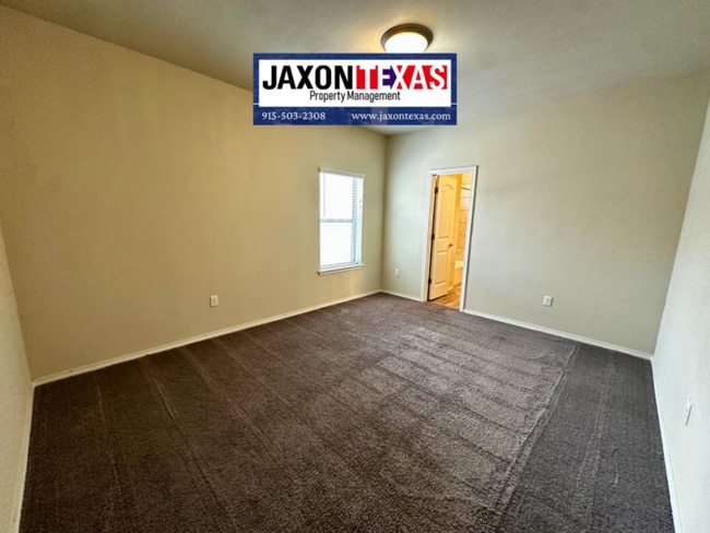 Building Photo - 220 Dora Baltea Pl