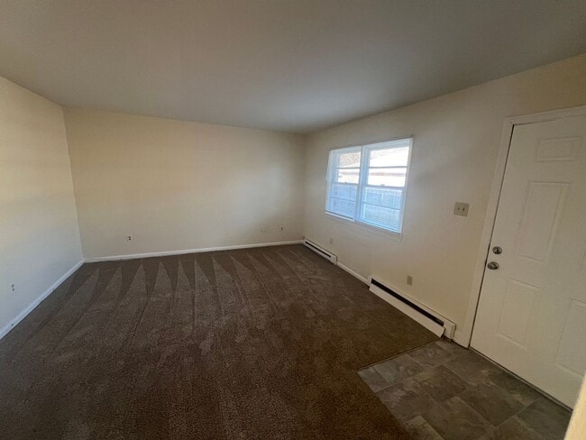 Building Photo - 8029 Redmon Rd