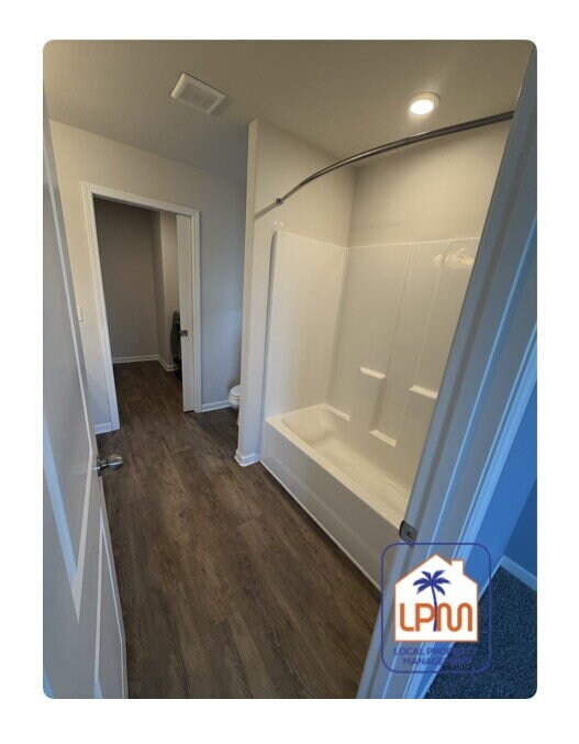 Building Photo - Open Concept  3-Bed, 3-Bath with 1,924 Sq. Ft.