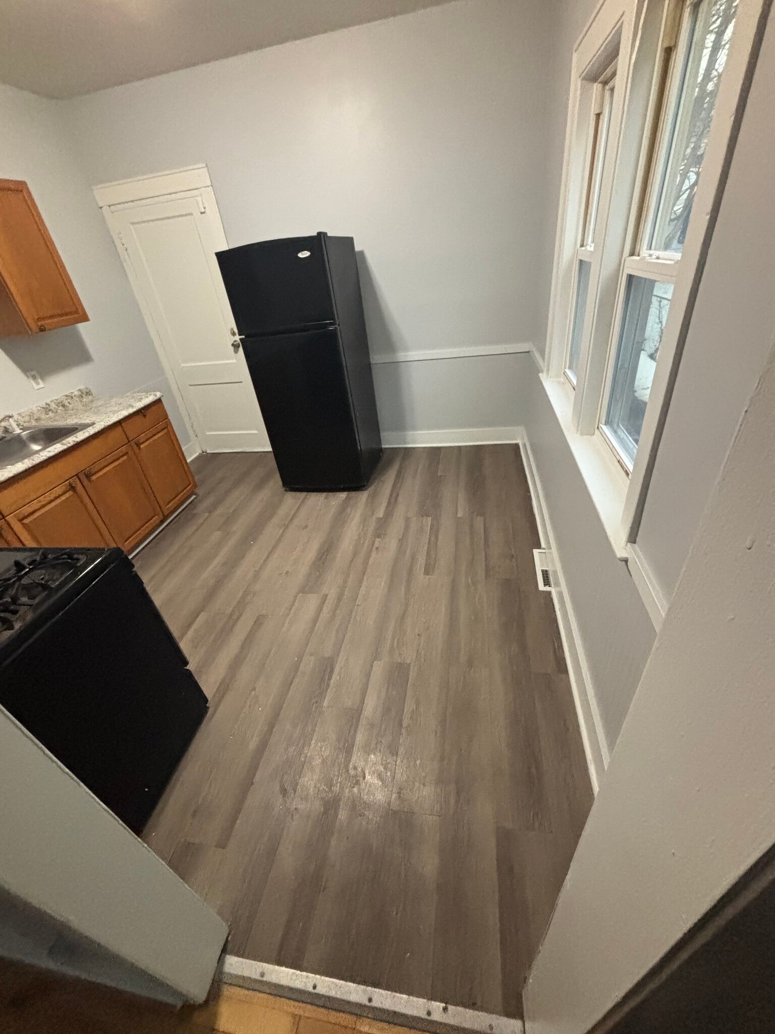 Kitchen - 40 Moulson St