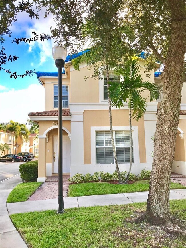 Building Photo - 12804 SW 31st St