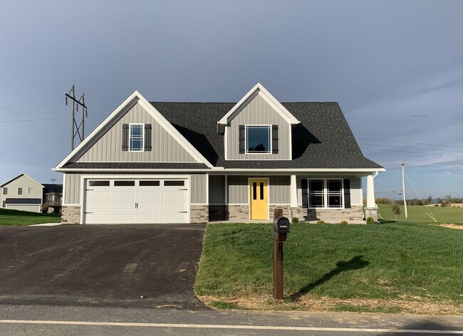 Primary Photo - Gorgeous 3 bed, 2.5 bath single family hom...