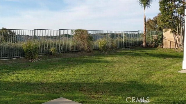 Building Photo - 31 Ledgewood Dr