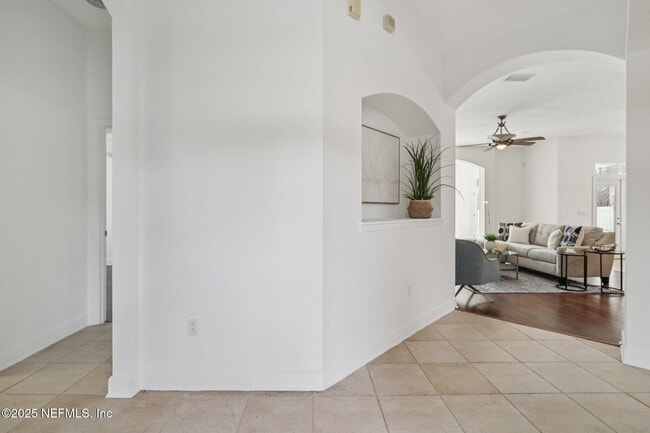 Building Photo - 10008 Sifton Ct