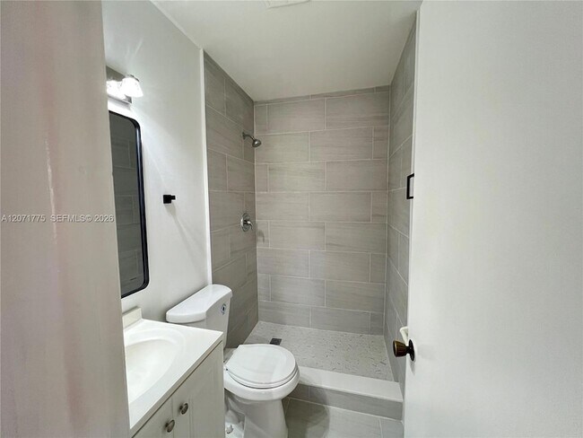 Building Photo - 15665 SW 82nd Cir Ln