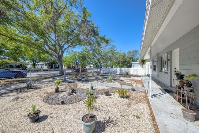 Building Photo - 3815 1st Ave N