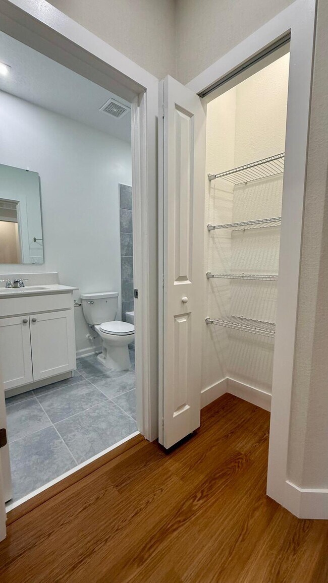 Building Photo - 6159 Park Promenade Way