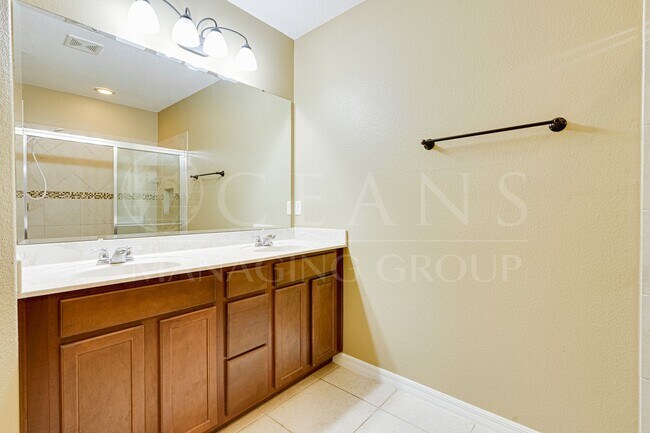 Building Photo - Beautiful 3-Bedroom Home for Rent in Port Orange Plantation