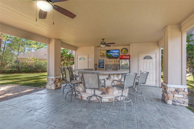 Building Photo - 60 Fairfield Dr