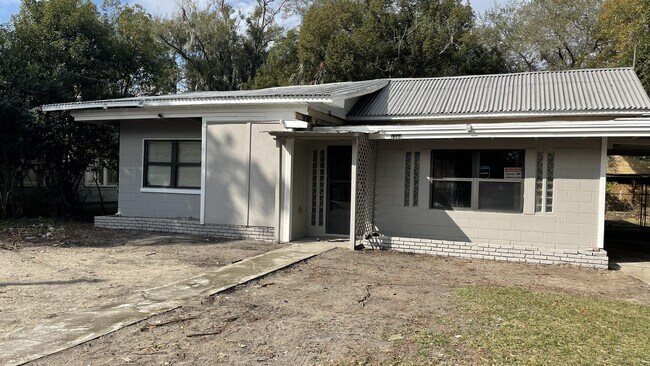 Building Photo - 1384 Pullen Rd