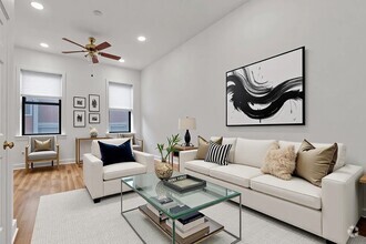 Building Photo - 356 Varick St