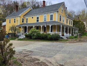 Building Photo - 685 S Main St