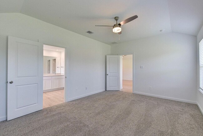 Building Photo - 7802 Bel Fiore Dr