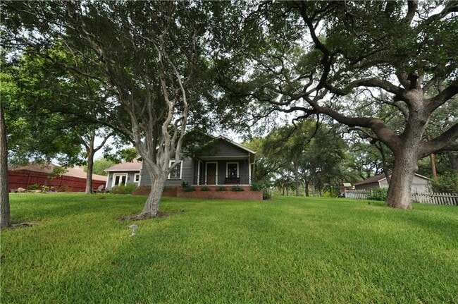 Building Photo - 3003 Burleson Rd