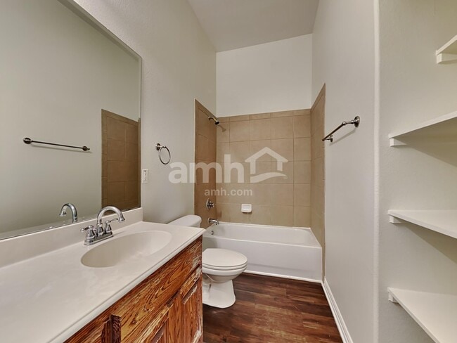 Building Photo - 1831 Leann Ln