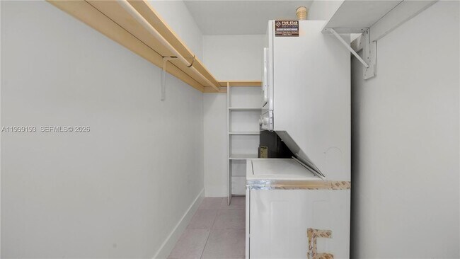 Building Photo - 1501 SW 21st St