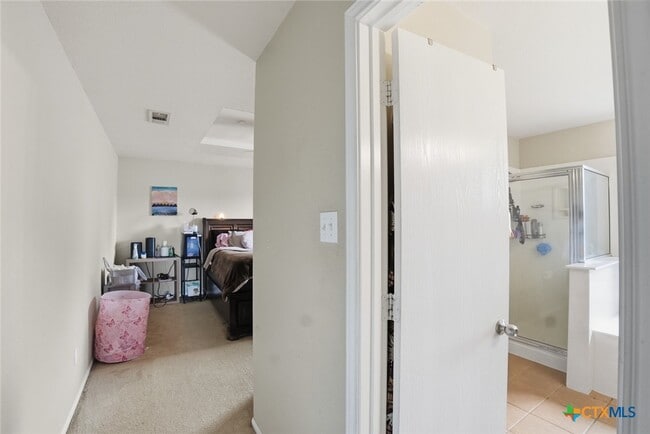 Building Photo - 2900 Blackburn Dr