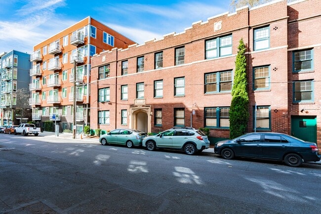 Building Photo - Consulate Apartment