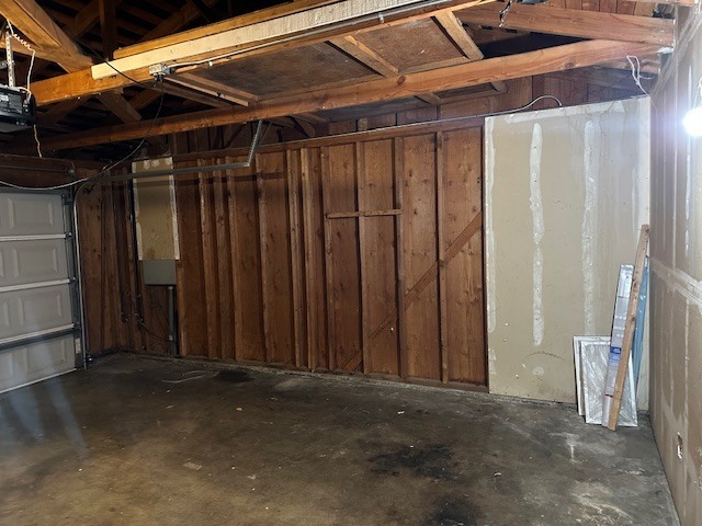 Building Photo - North Stockton Duplex – 3 Bed / 2 Bath / 2-Car Garage