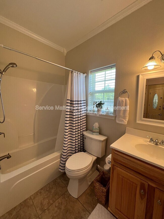 Building Photo - 3422 Festival Dr