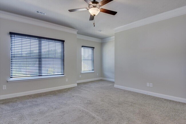 Building Photo - 1232 Gregory Landing Dr