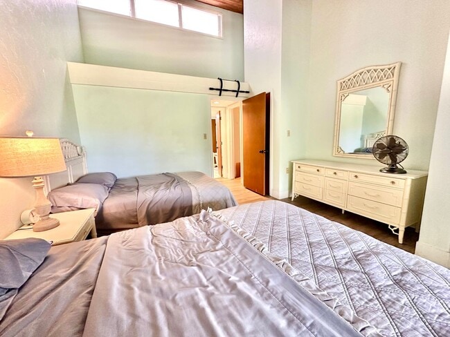 Building Photo - Lofty Vibes & Backyard Views – Your Dream ...