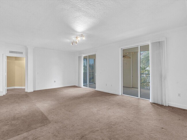 Building Photo - 4303 Renaissance Way