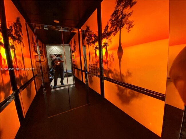 Building Photo - 2000 Metropica Wy